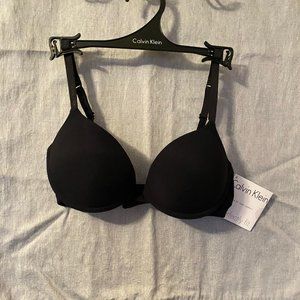 Calvin Klein Solid Black Bra - 34B